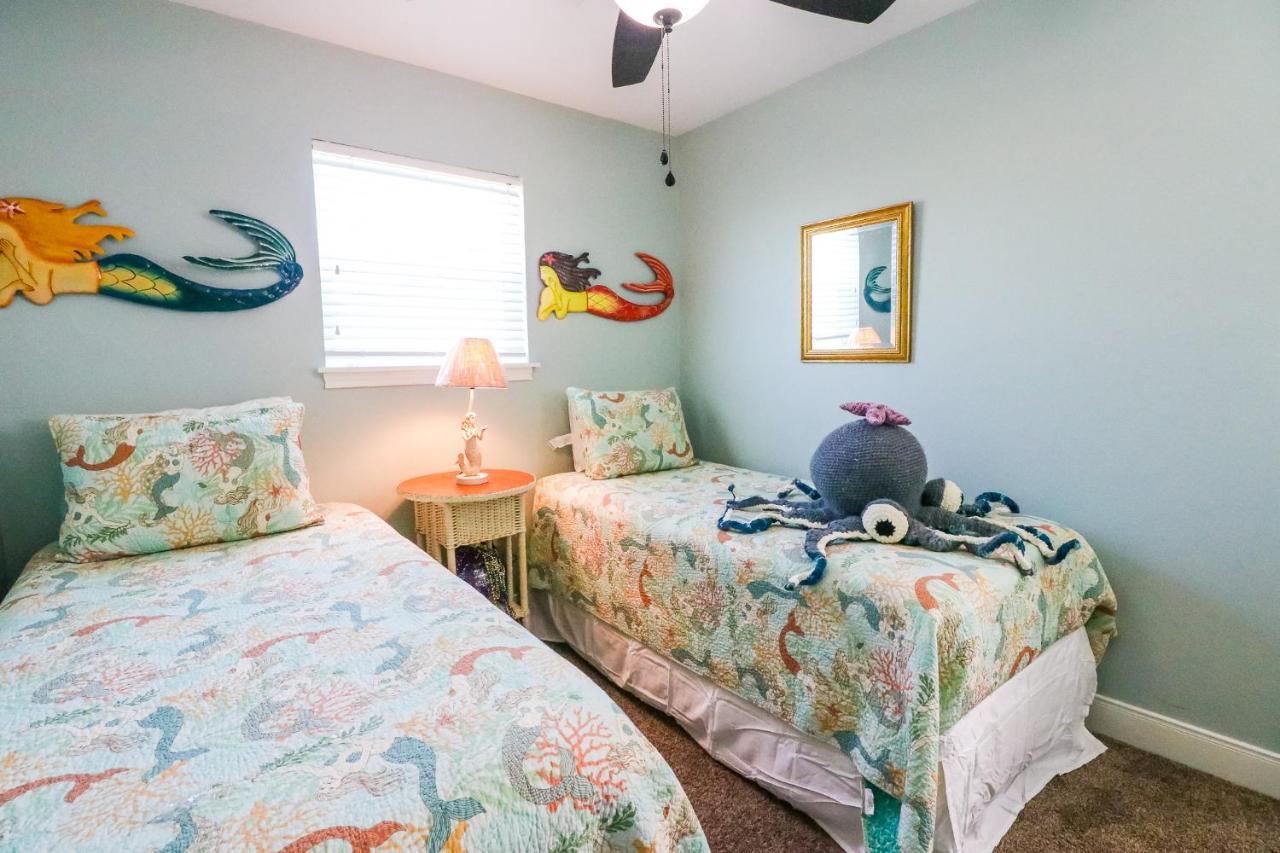 Perfect Location Spacious Yard Coffee Bar At This Lovely Beach Home Galveston Exteriér fotografie