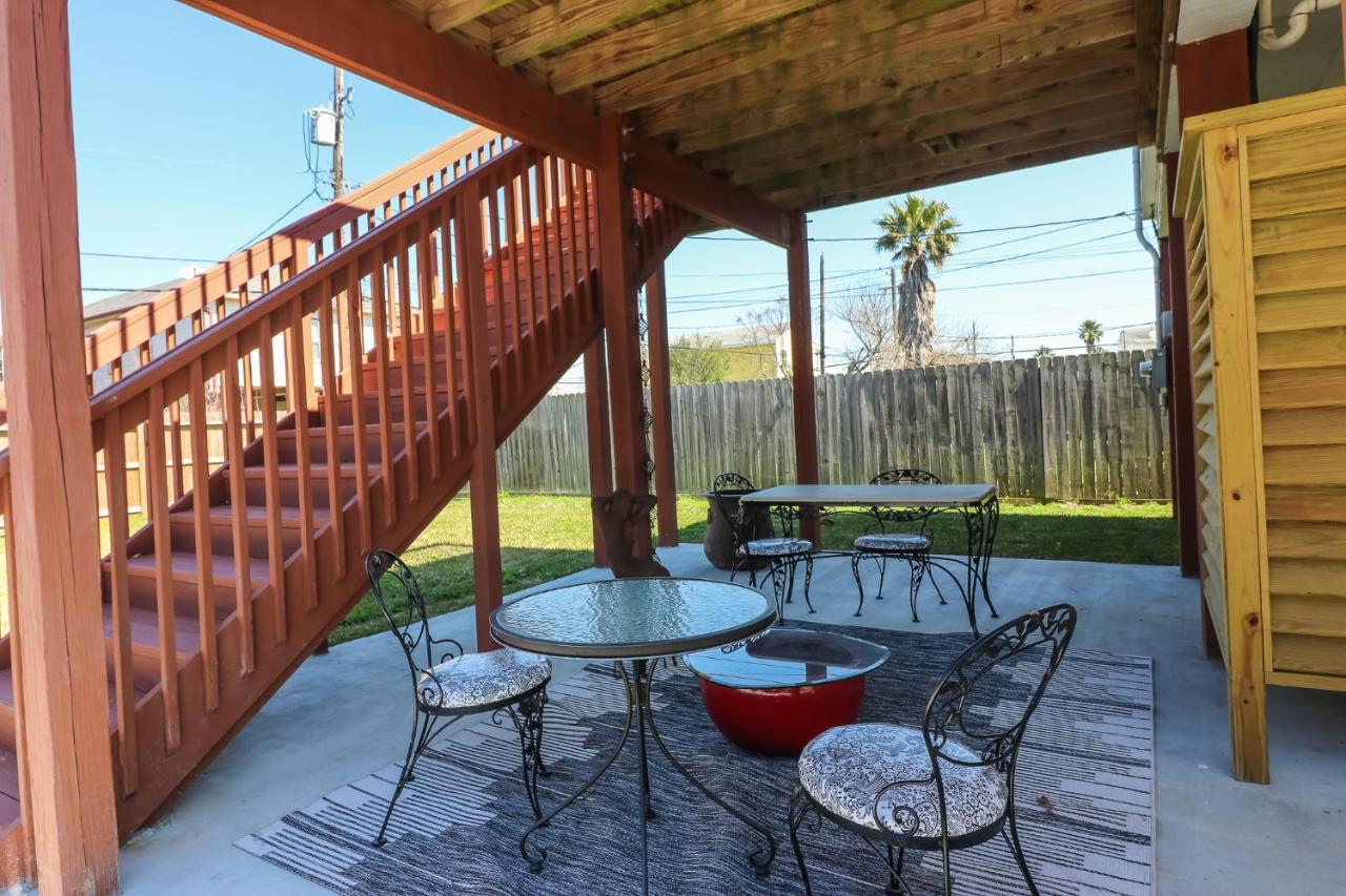 Perfect Location Spacious Yard Coffee Bar At This Lovely Beach Home Galveston Exteriér fotografie