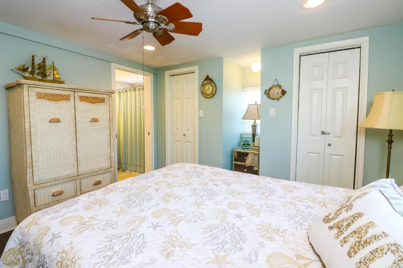 Perfect Location Spacious Yard Coffee Bar At This Lovely Beach Home Galveston Exteriér fotografie